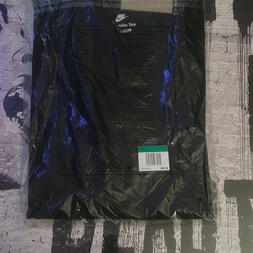 Nike Sportswear Premium Essentials Long-Sleeve T-Shirt Men’s XL Black - Picture 6 of 6